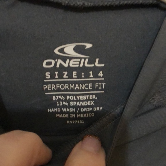 Boys ONeill rashguard - Picture 2 of 3